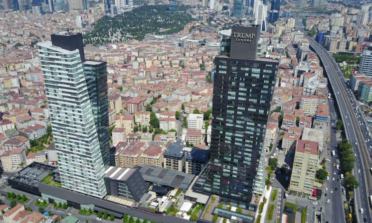 Yılında İstanbul Mecidiyeköy’de 200 bin metrekare alan üzerinde 44 katlı bloklardan oluşan Mecidiyeköyde Trump Tower projesini tamamlayarak iş dünyasının hizmetine sunduk.
